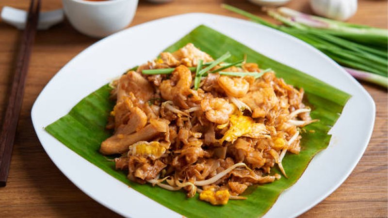 Char Kway Teow — Smoky Wok-Fried Noodles