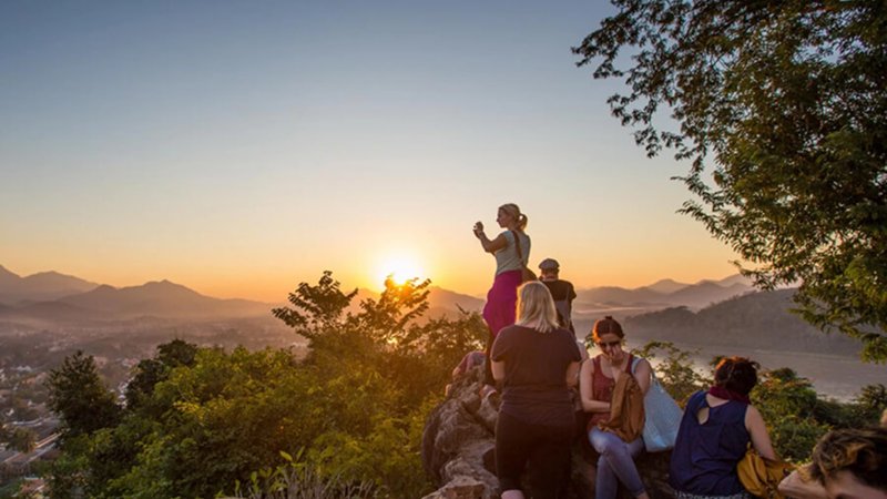 Climb Mount Phou Si for Sunset
