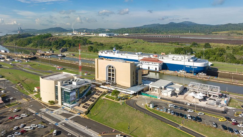 Miraflores Locks Visitor Center